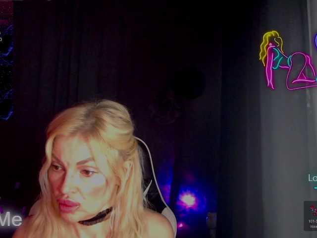 Margo77-1's BongaCams show and profile