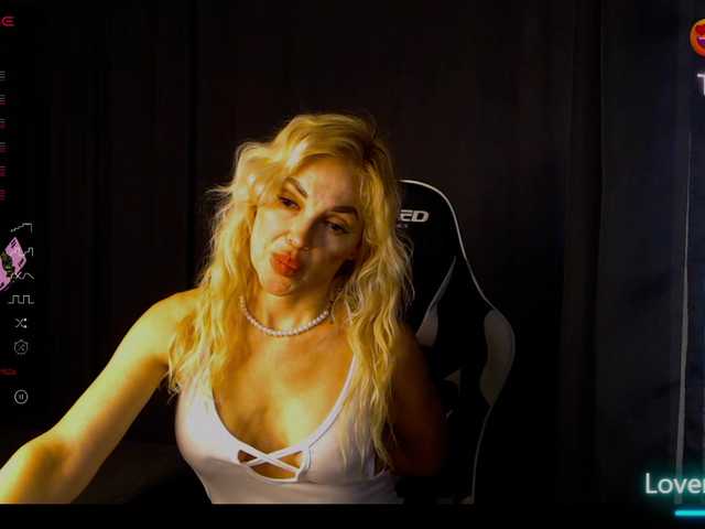 Margo77-1 live cam profile