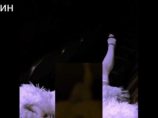 Margo77-1's BongaCams show and profile