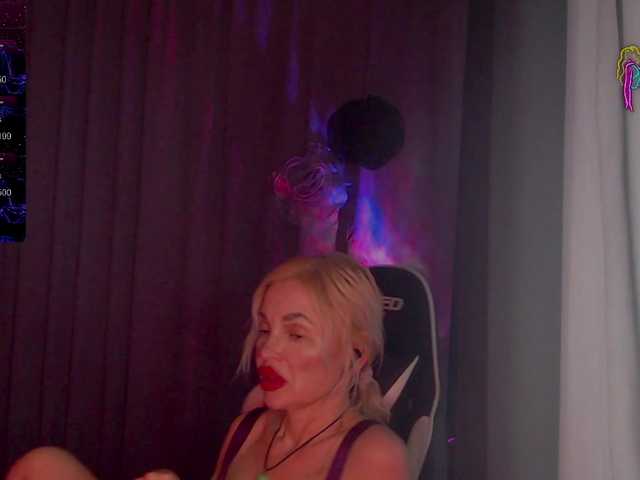 Margo77-1's BongaCams show and profile