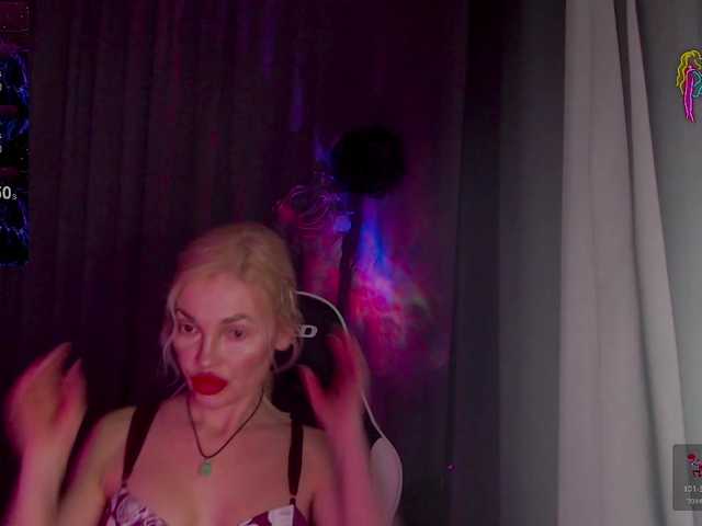 Margo77-1's BongaCams show and profile