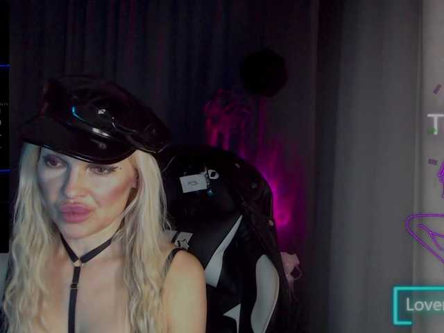 Margo77-1's BongaCams show and profile