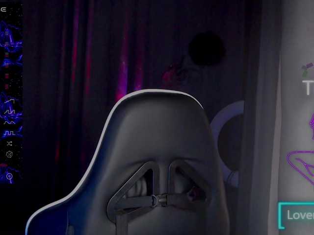 Margo77-1's BongaCams show and profile