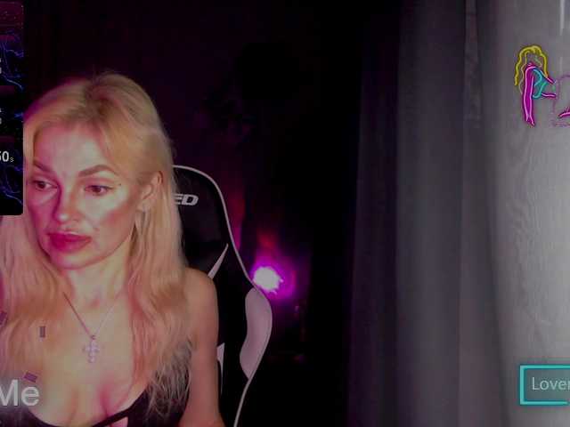 Margo77-1's BongaCams show and profile