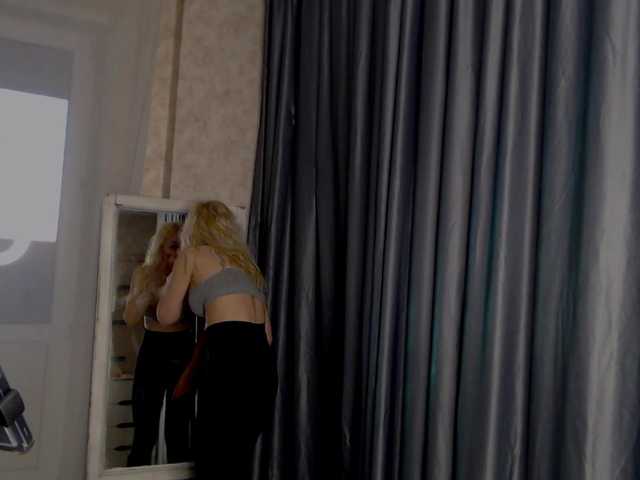 Margo77-1's BongaCams show and profile