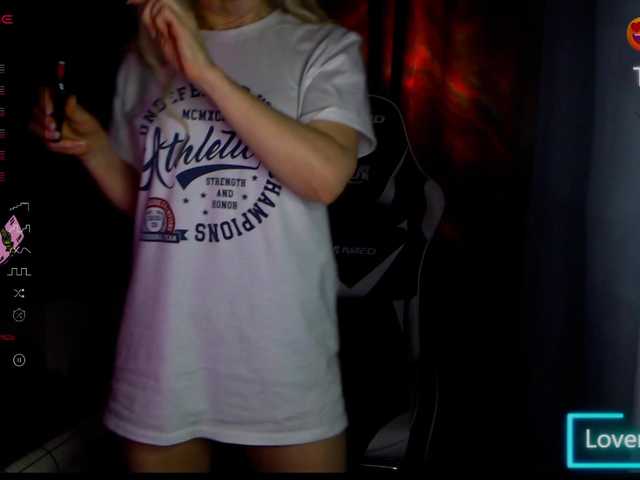 Margo77-1's BongaCams show and profile