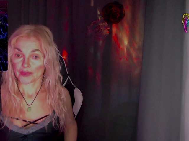 Margo77-1's BongaCams show and profile