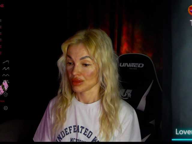 Margo77-1 live cam profile