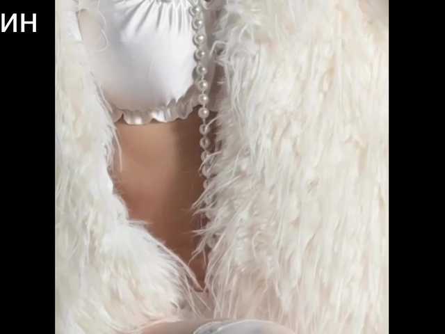 Margo77-1's BongaCams show and profile