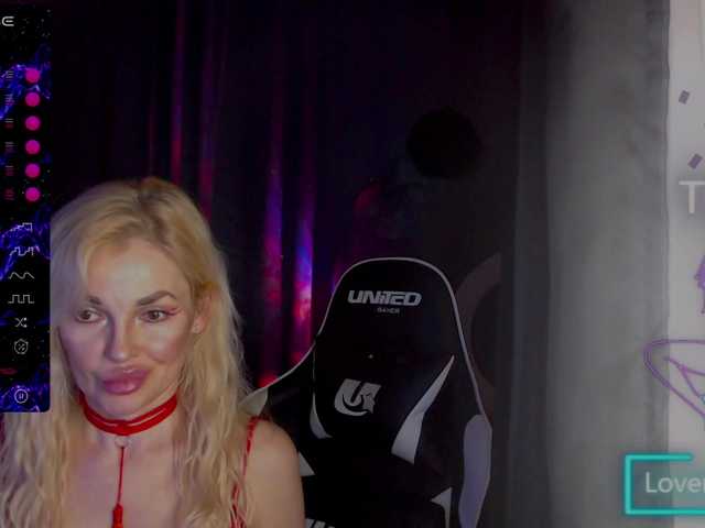 Margo77-1's BongaCams show and profile