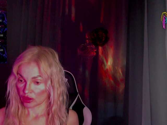 Margo77-1's BongaCams show and profile