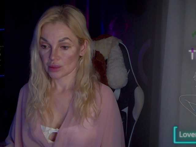 Margo77-1's BongaCams show and profile