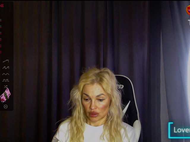 Margo77-1's BongaCams show and profile