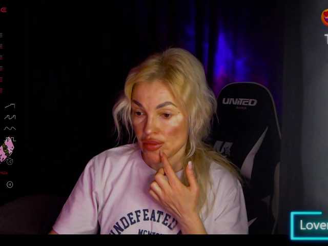 Margo77-1's BongaCams show and profile