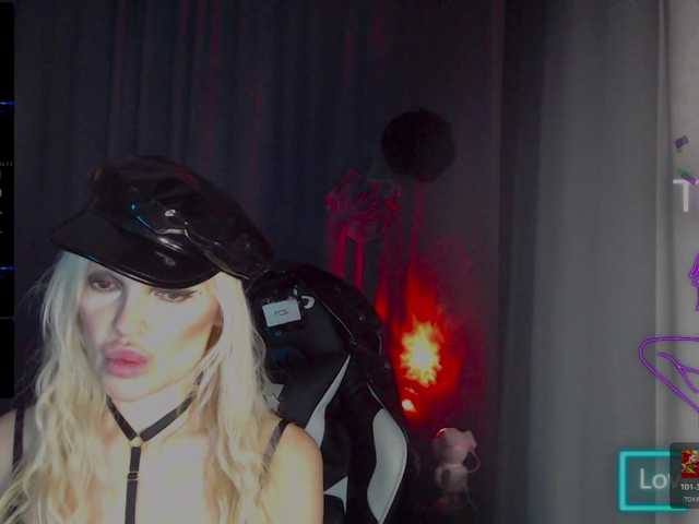 Margo77-1's BongaCams show and profile