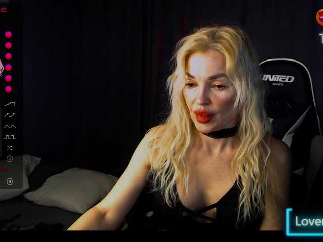 Margo77-1's BongaCams show and profile