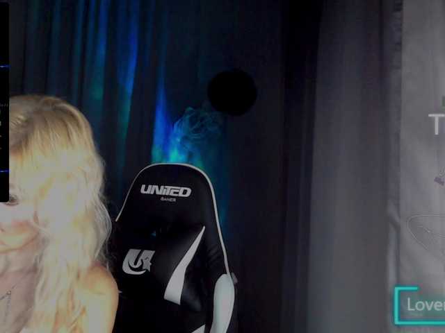 Margo77-1's BongaCams show and profile