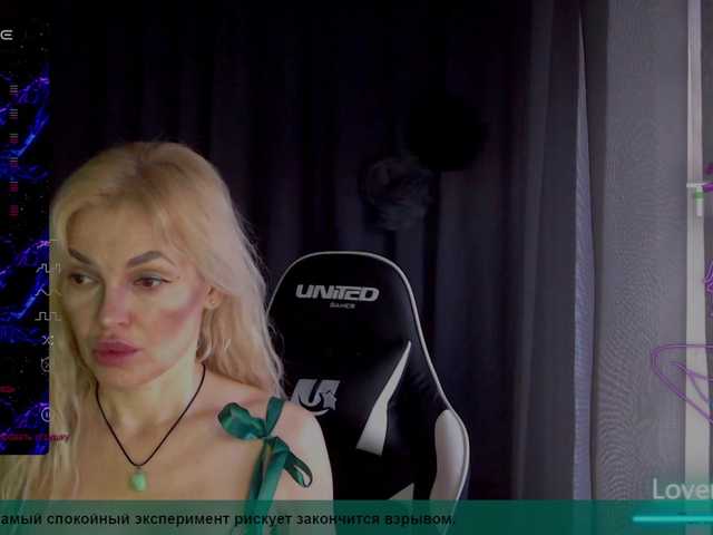 Margo77-1's BongaCams show and profile