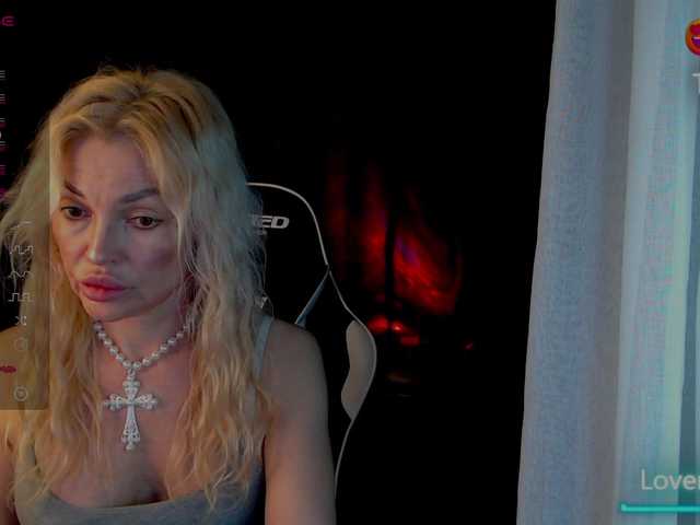 Margo77-1's BongaCams show and profile