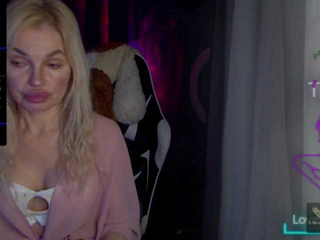 Margo77-1's BongaCams show and profile