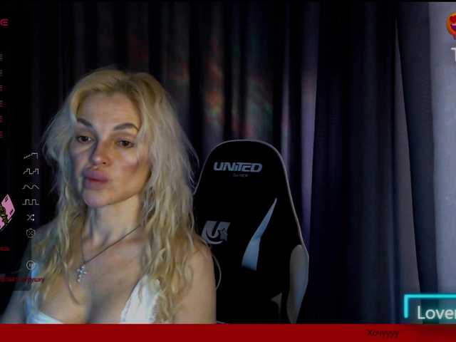 Margo77-1's BongaCams show and profile