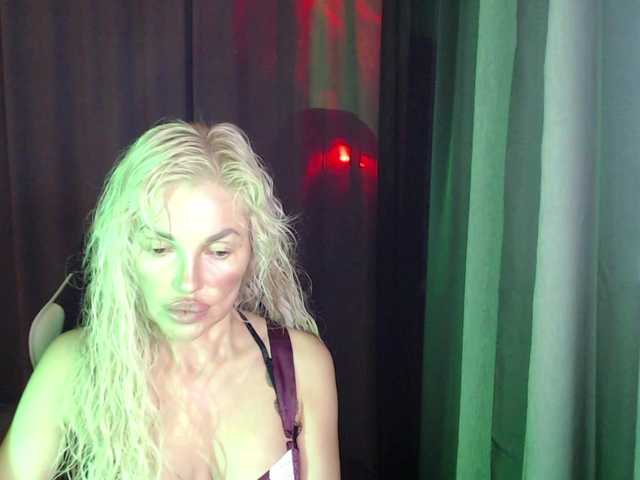  Margo77-1 chat room