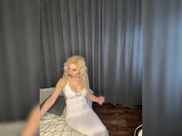 Margo77-1's BongaCams show and profile