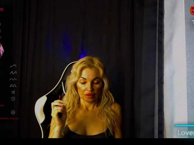 Margo77-1's BongaCams show and profile