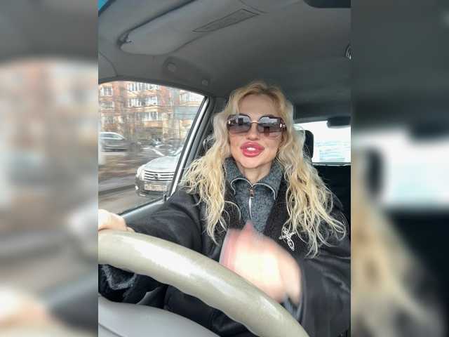 Margo77-1's BongaCams show and profile