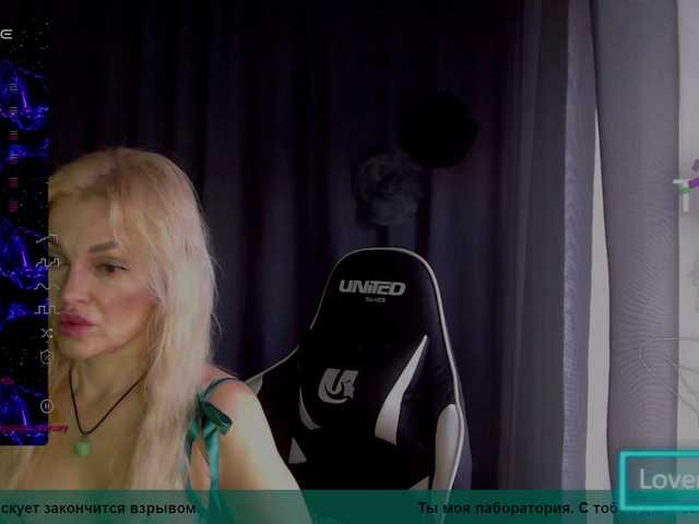 Margo77-1's BongaCams show and profile