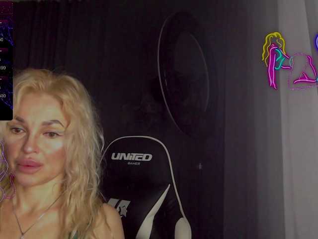 Margo77-1's BongaCams show and profile