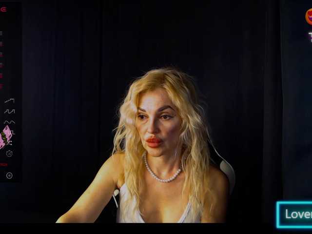 Margo77-1's BongaCams show and profile