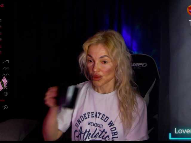 Margo77-1's BongaCams show and profile