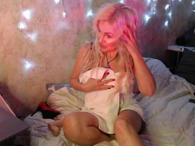 Margo77-1 webcam