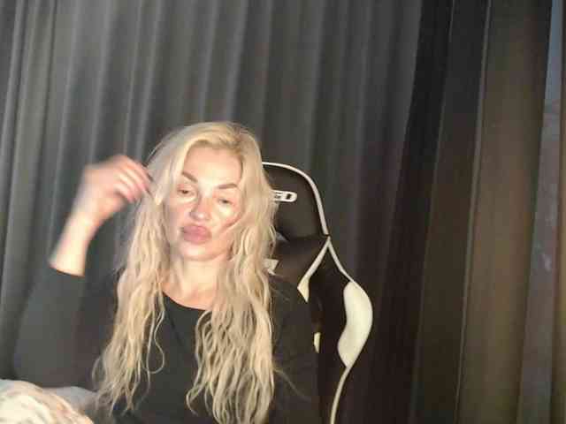 Margo77-1 Live Webcam on BongaCams