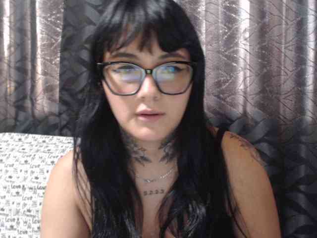 katy-bello webcam