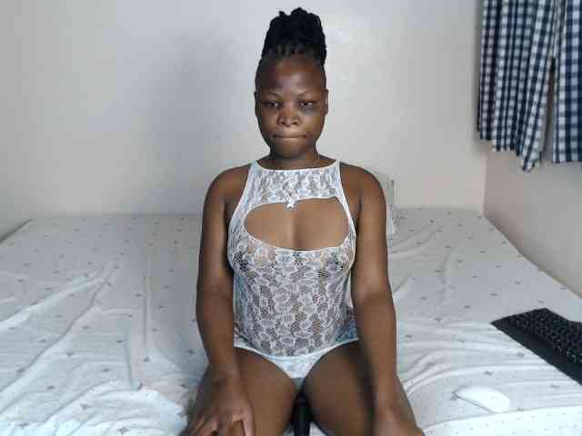 Crystalxebony webcam