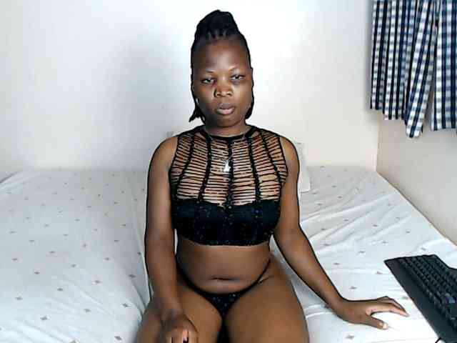 Crystalxebony webcam
