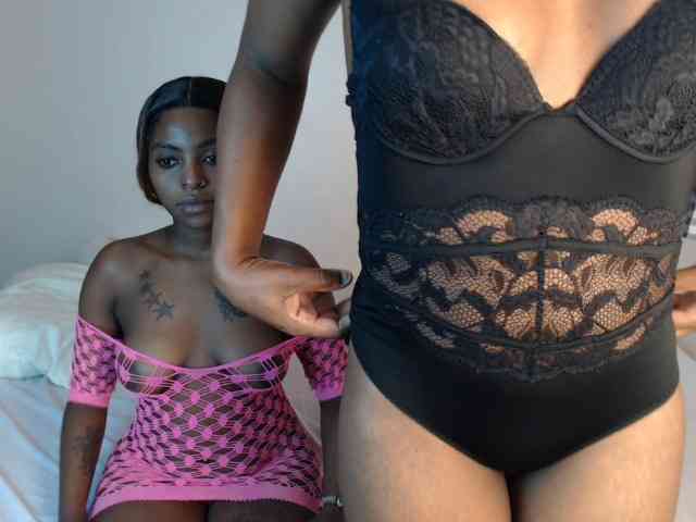 Crystalxebony webcam