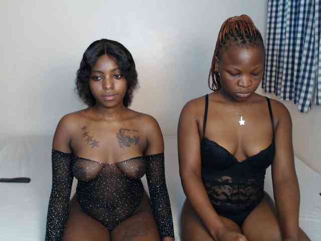 Crystalxebony webcam