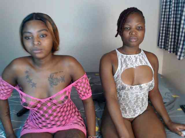 Crystalxebony webcam