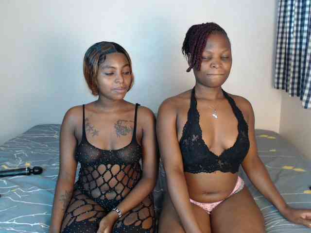 Crystalxebony webcam
