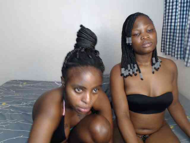 Crystalxebony webcam