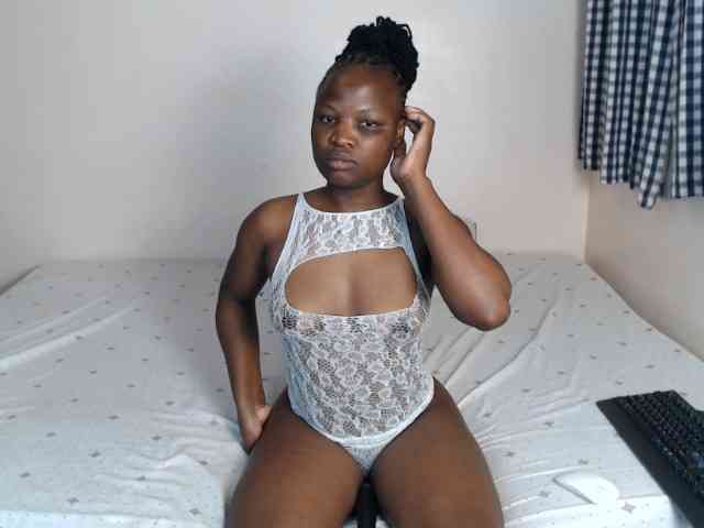 Crystalxebony webcam