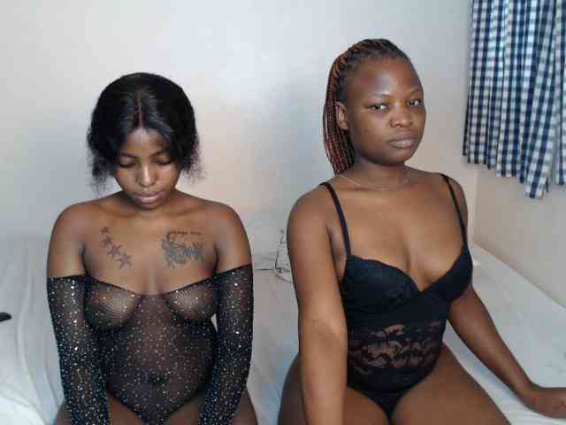 Crystalxebony webcam