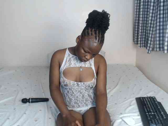 Crystalxebony webcam