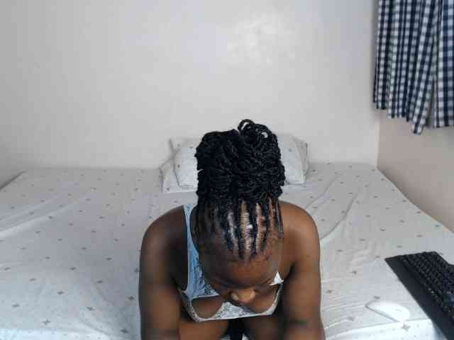 Crystalxebony webcam