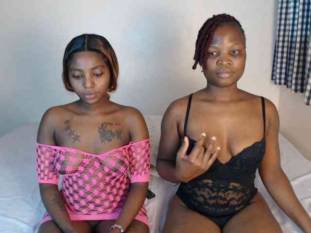 Crystalxebony webcam