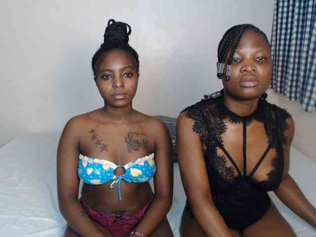 Crystalxebony webcam