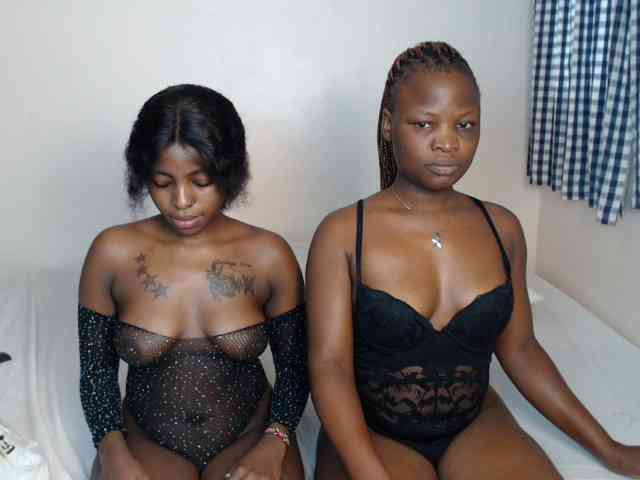 Crystalxebony webcam